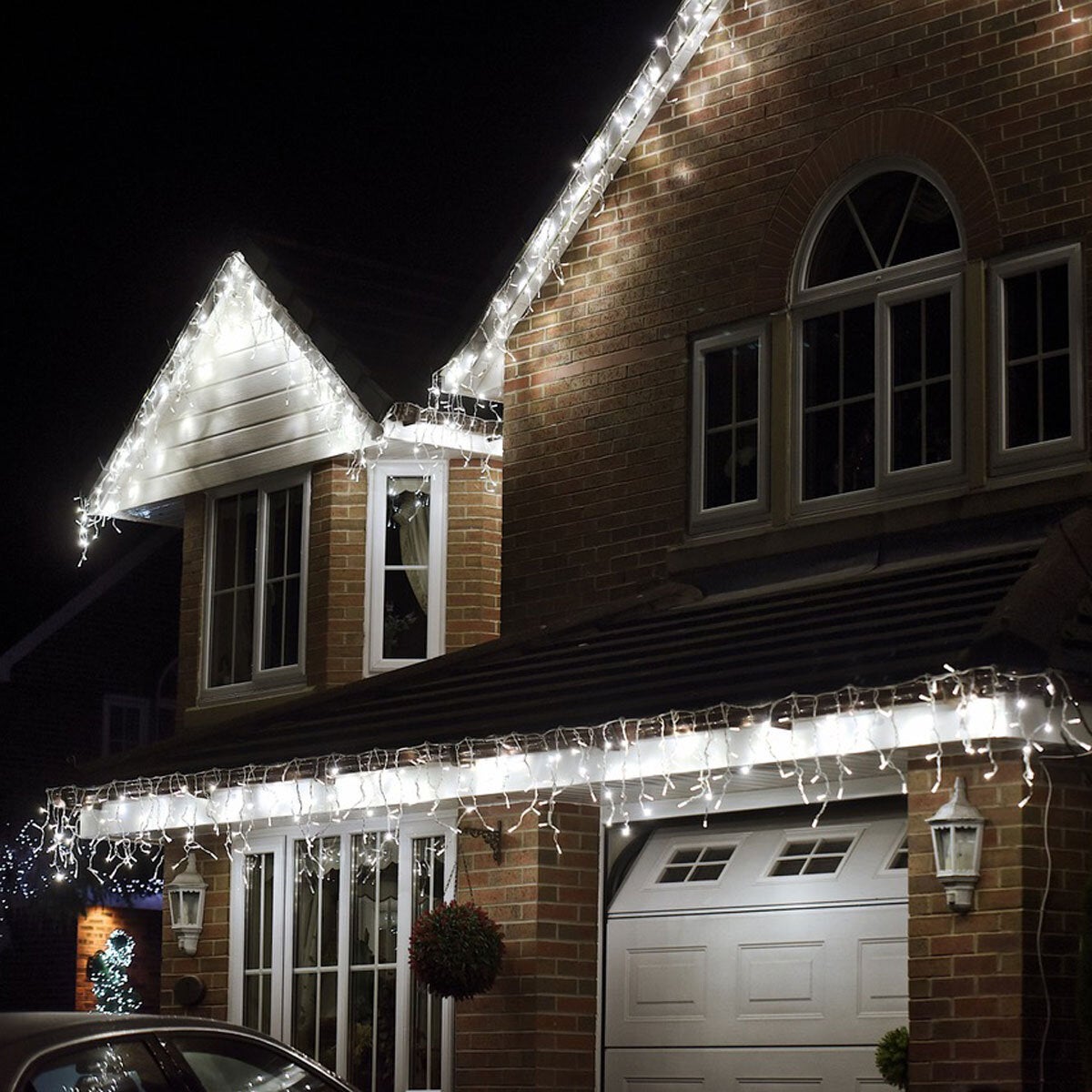Lights4You 13ft (4m) 152 LED Ice White Outdoor Icicle Light