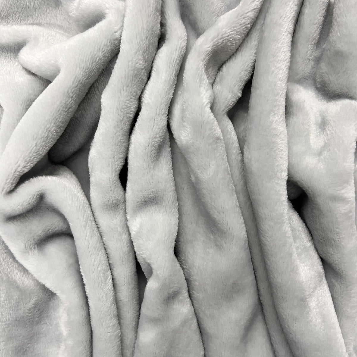 Mary's Lamb Soft Cuddle Fleece Fabric 150cm, Silver - Bull Ring Fabrics