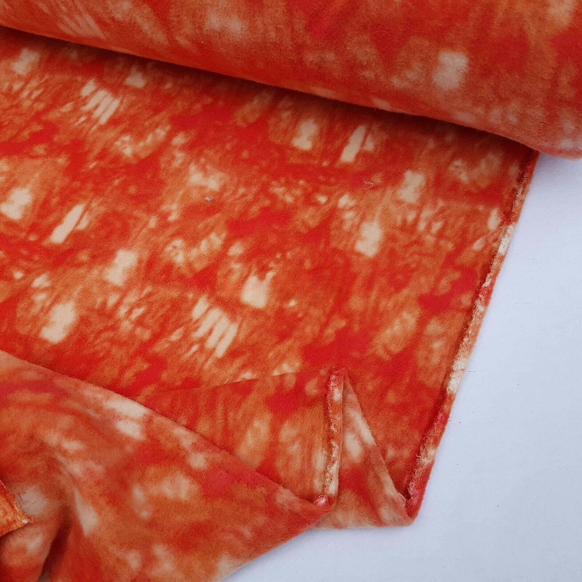 2m Pre-Cut Tie Dye Anti Pill Polar Fleece Cuddle Soft Crafts Toys Quilt Fabric - Bull Ring Fabrics
