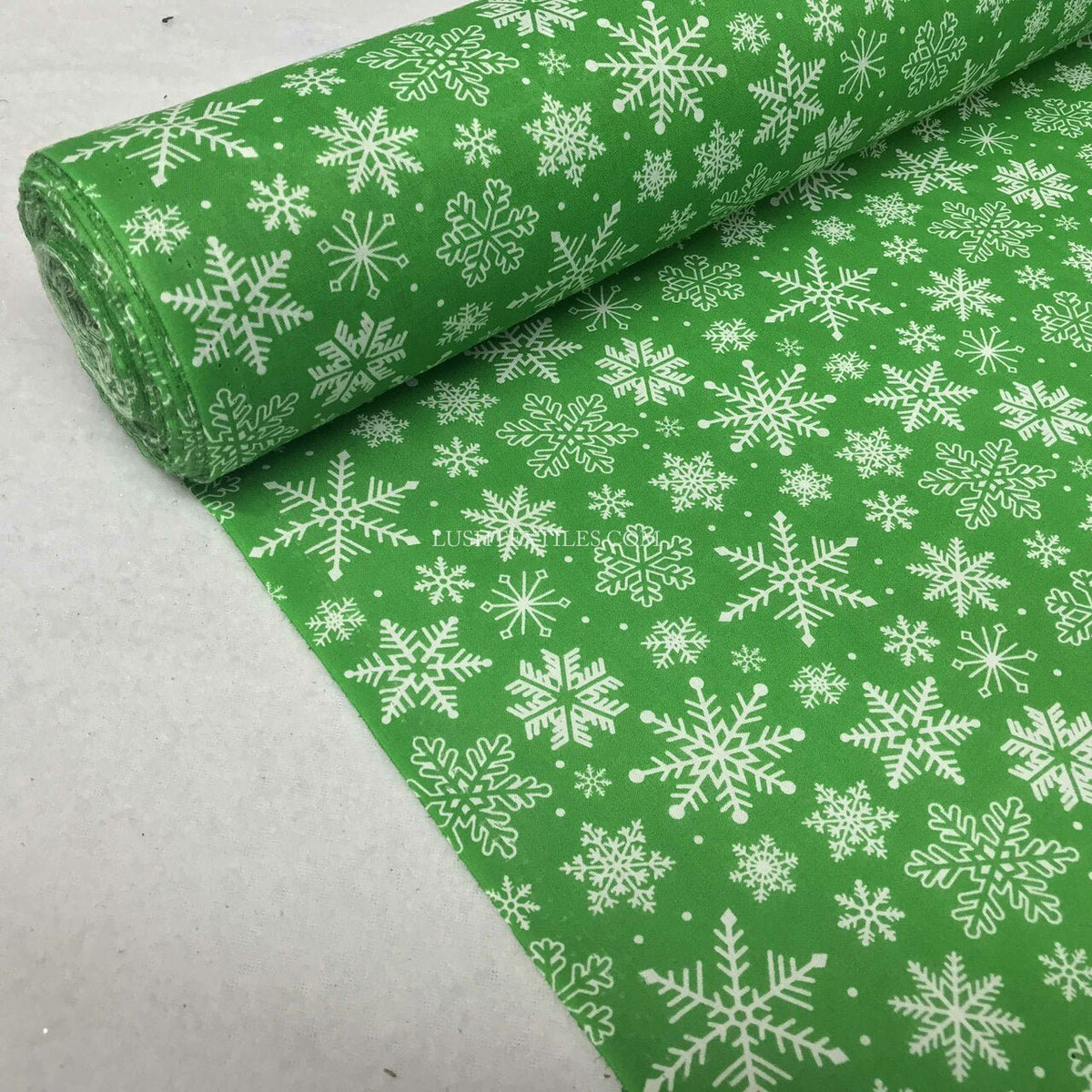 Snowflakes Christmas Polycotton Fabric Xmas Crafts 45", Green - Bull Ring Fabrics