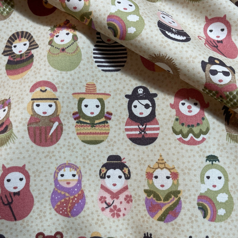 Tissu 100% coton poupées Matryoshka russe Quilting jupe robe matériel couture