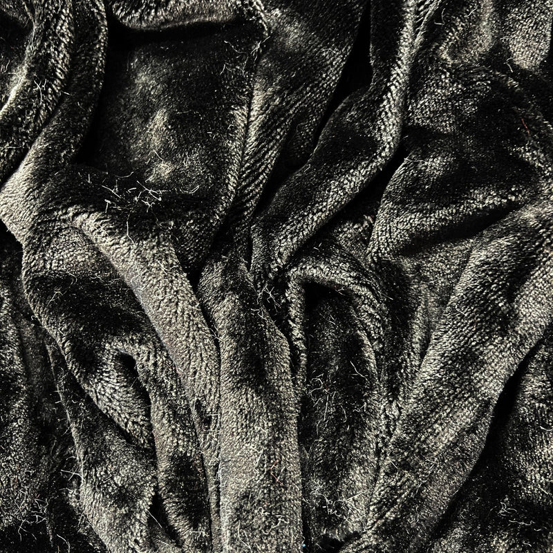 Mary's Lamb Soft Cuddle Fleece Fabric 150cm, Black - Bull Ring Fabrics