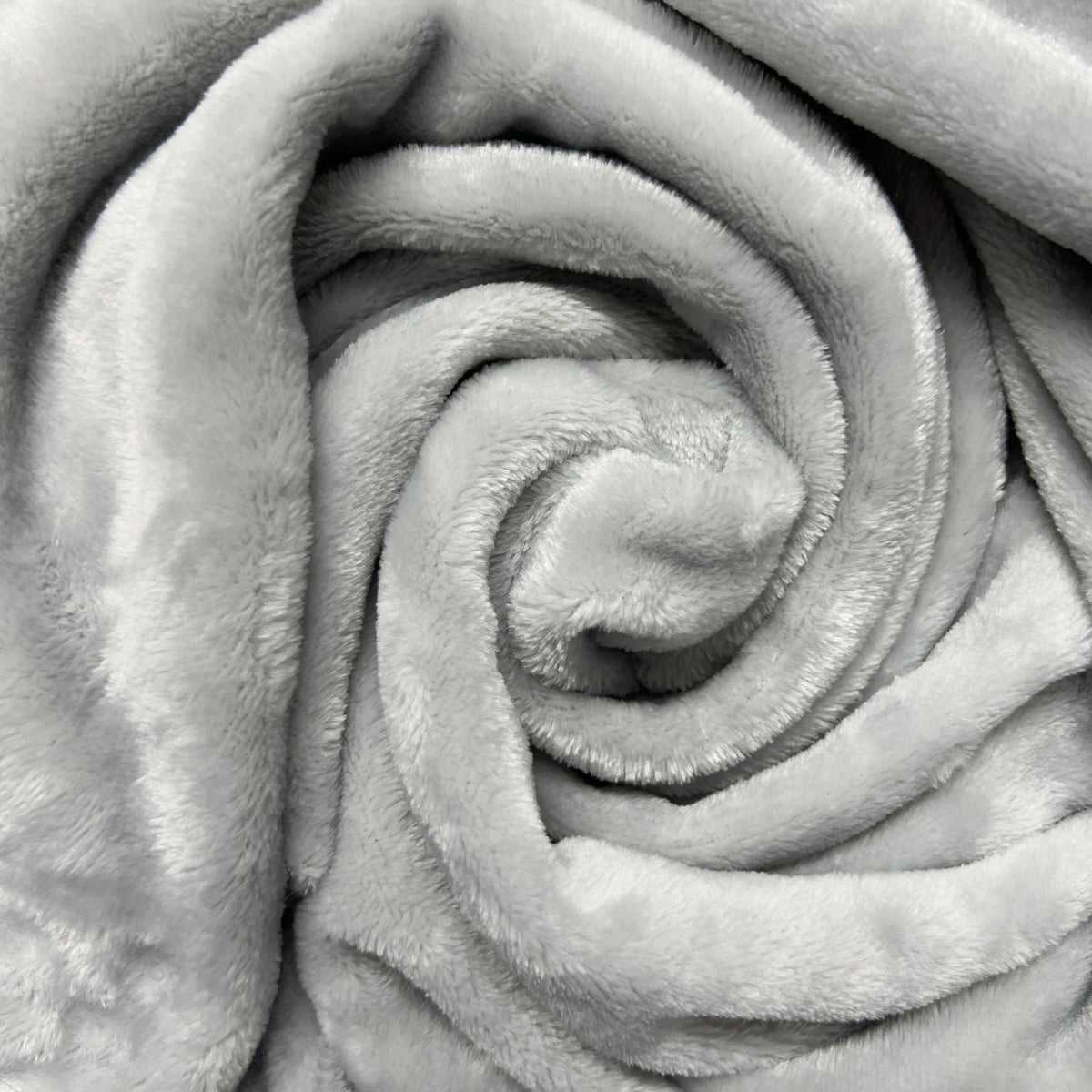 Mary's Lamb Soft Cuddle Fleece Fabric 150cm, Silver - Bull Ring Fabrics