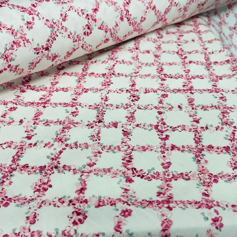 Rose & Hubble 100% Cotton Poplin Fabric Pink Floral Trellis Dress Craft Quilting - Bull Ring Fabrics