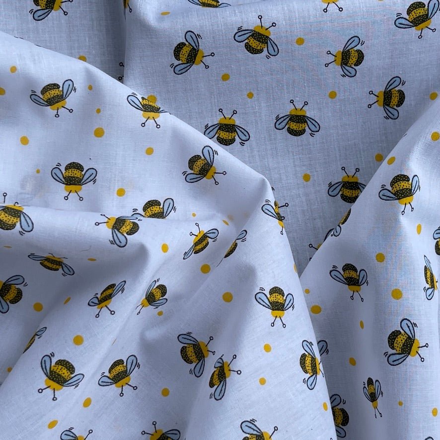 Small Bees Polycotton Print Fabric 45" Wide, White - Bull Ring Fabrics