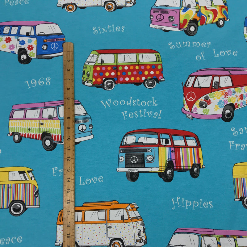 Baumwollstoff mit Hippie-Camper-Vans-Aufdruck, Türkis