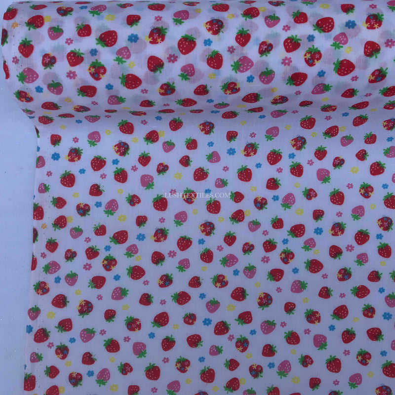 Polycotton-Stoff mit Erdbeer-Print 