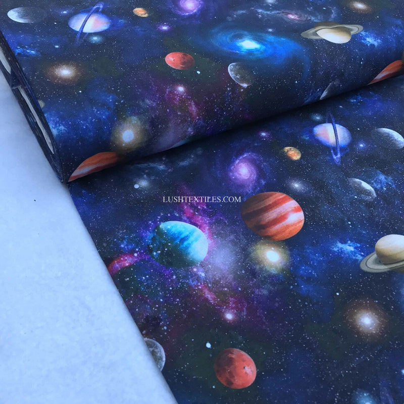 Baumwoll-Bastelstoff mit digitaler Aufschrift „Galaxy Space Planets“, Marineblau