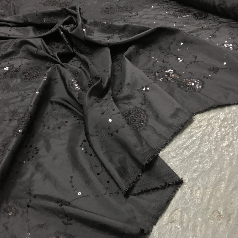 Taftstoff mit Stickerei und Blumenpailletten, Schwarz