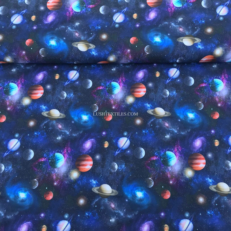 Baumwoll-Bastelstoff mit digitaler Aufschrift „Galaxy Space Planets“, Marineblau