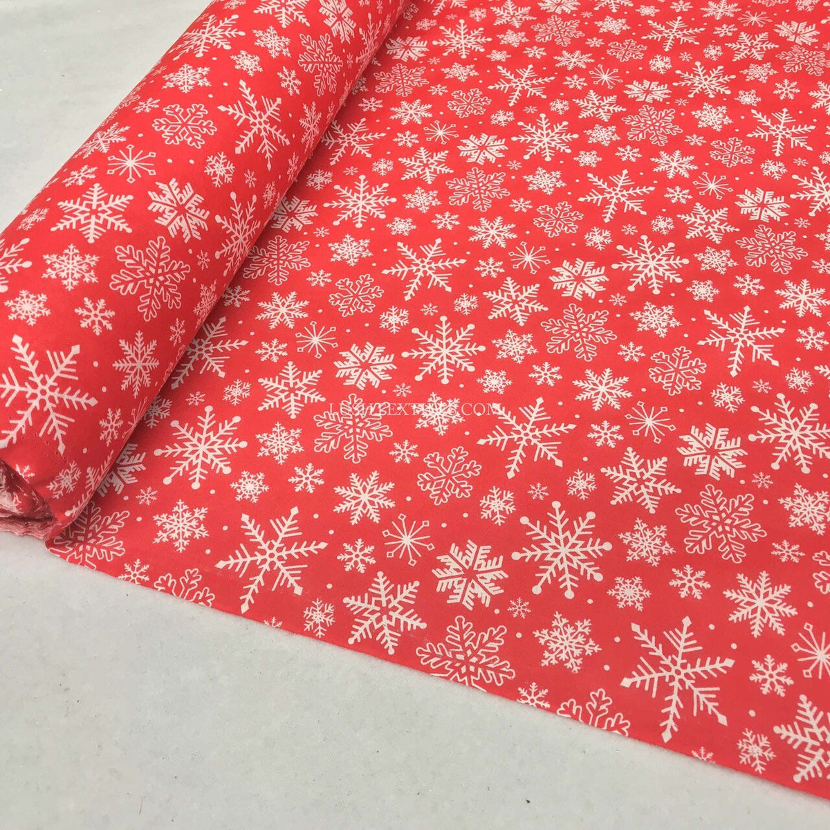 Snowflakes Christmas Polycotton Fabric Xmas Crafts 45", Red - Bull Ring Fabrics